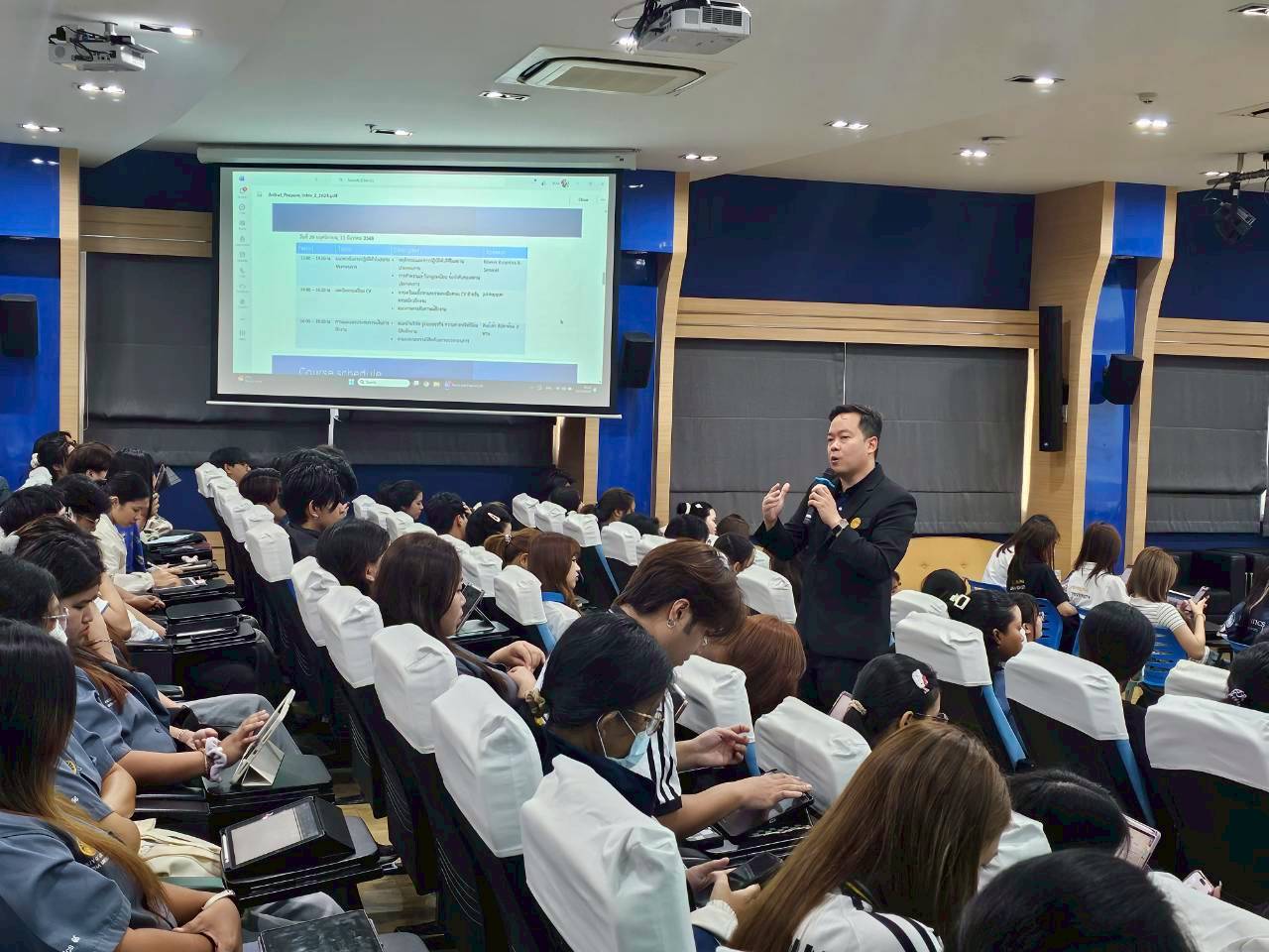 คณะโลจิสติกส์จัดโครงการอบรมเตรียมความพร้อมก่อนออกสหกิจศึกษา ประจำภาคเรียนที่ 2 ปีการศึกษา 2568