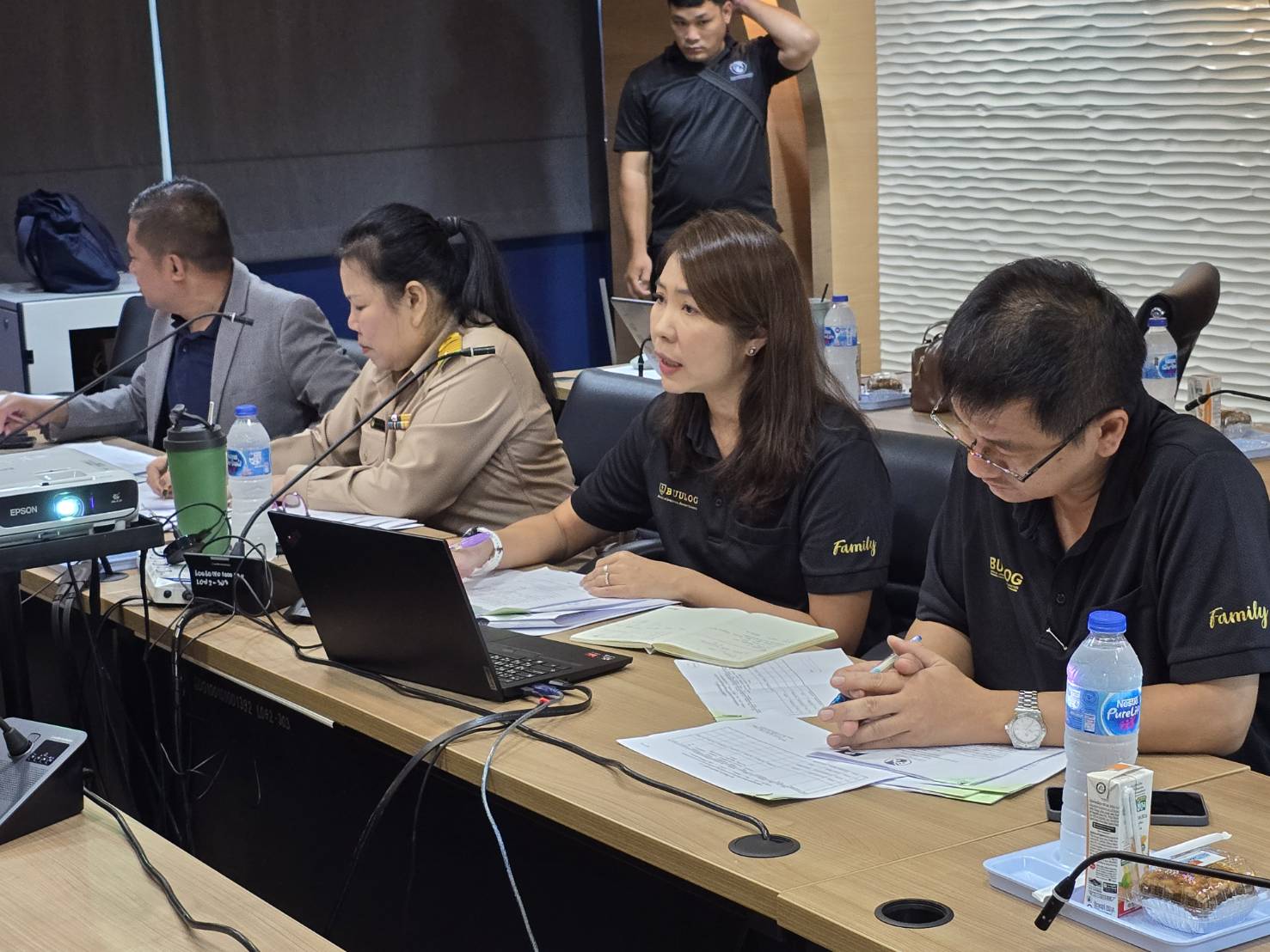 สอบสัมภาษณ์และประชุมเพื่อคัดเลือกบุตรเกษตรกรชาวสวนยางเพื่อรับทุน ประจำปีงบประมาณ 2569