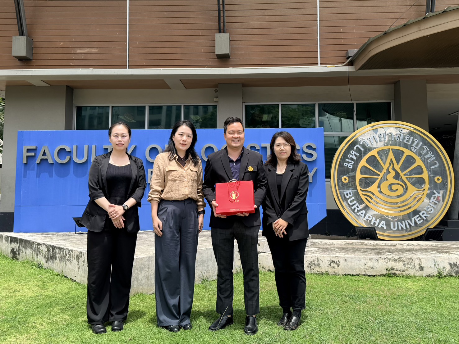 คณะโลจิสติกส์ประชุมความร่วมมือทางวิชาการร่วมกับ China Energy Research Society (CERS)